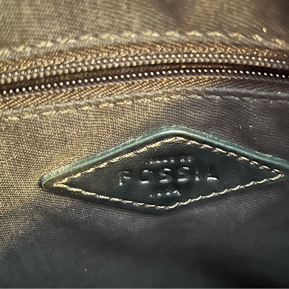 Fossil Crossbody Abstract Triangle Geometric Purse Key Charm Black Faux Leather - Picture 7 of 11